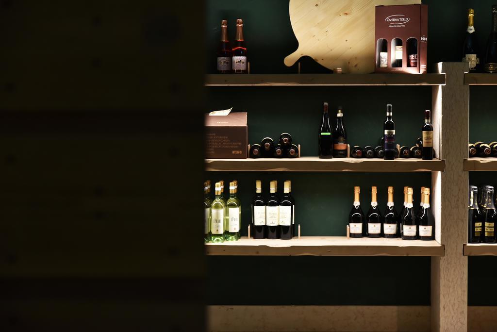 Relais Rossar Boutique Hotel Garda & Hills コステロマーノ エクステリア 写真