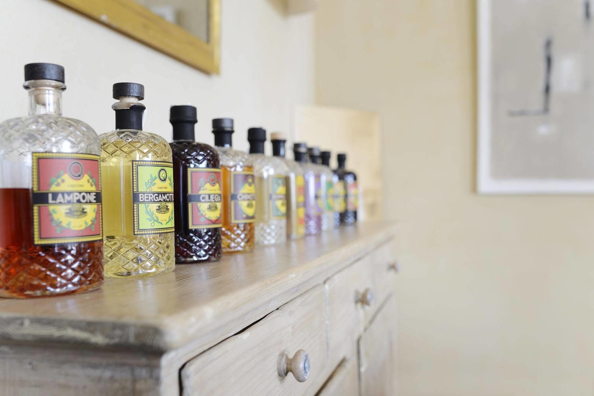 Relais Rossar Boutique Hotel Garda & Hills コステロマーノ エクステリア 写真
