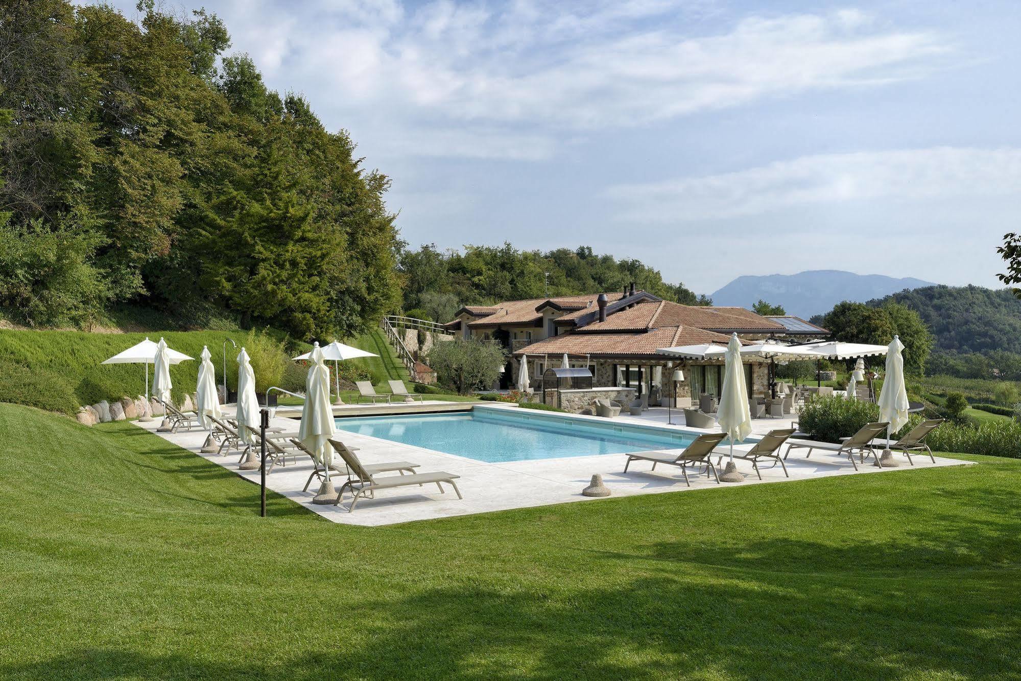 Relais Rossar Boutique Hotel Garda & Hills コステロマーノ エクステリア 写真
